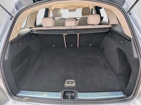 Used 2021 Mercedes-Benz GLC 300 image 6