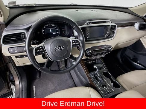Used 2019 Kia Sorento EX FWD image 7
