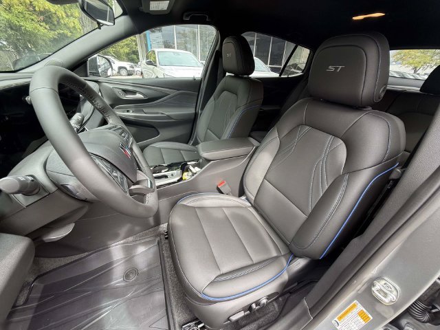 New 2026 Buick Envista Sport Touring w/ Convenience I Package FWD image 8