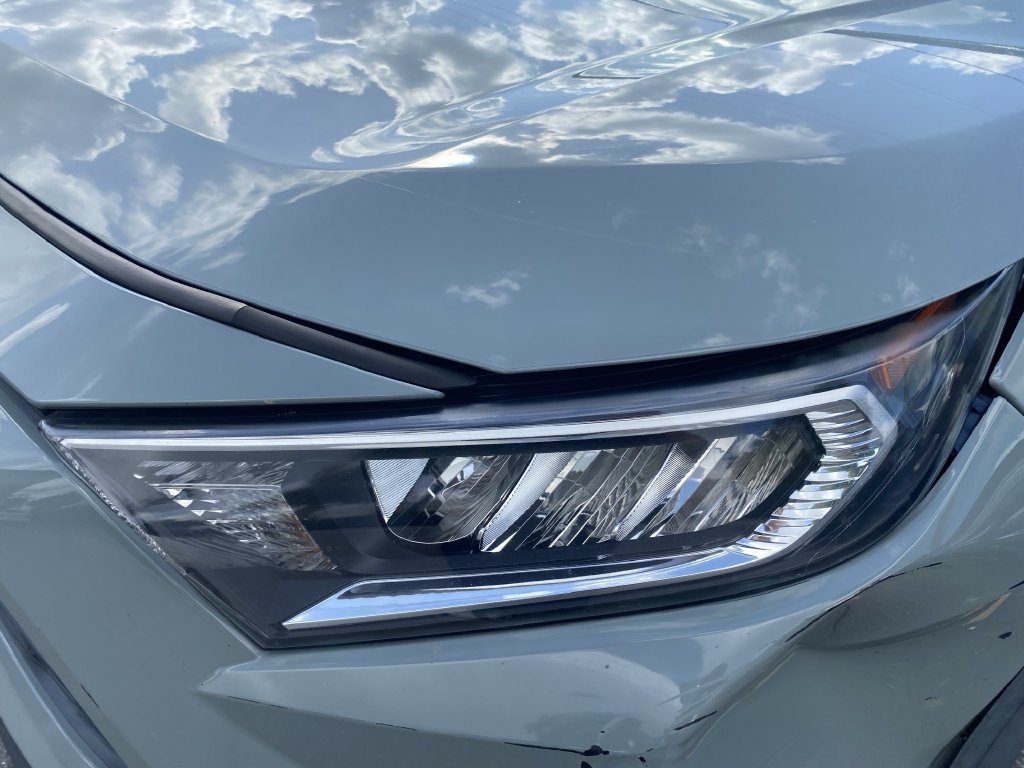 Used 2019 Toyota RAV4 XLE w/ Convenience Package FWD image 23