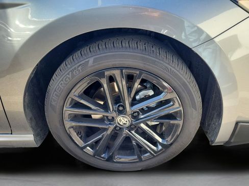 Certified 2025 Toyota Camry SE w/ Convenience Package image 6