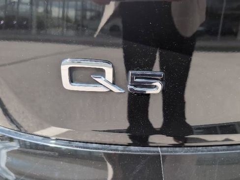 Used 2021 Audi Q5 Prestige w/ Prestige Package AWD/4WD image 5