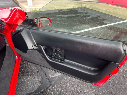 Used 1992 Chevrolet Corvette Convertible RWD image 13
