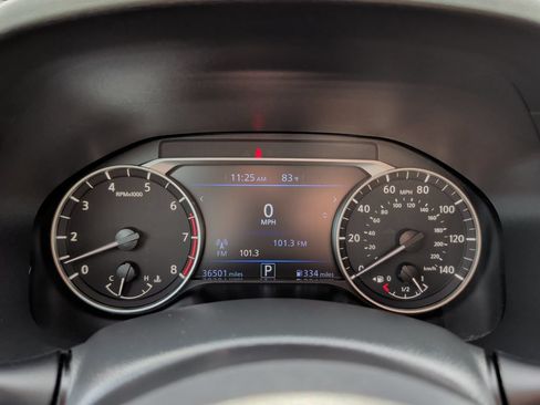 Used 2025 Nissan Altima 2.5 SV FWD image 10