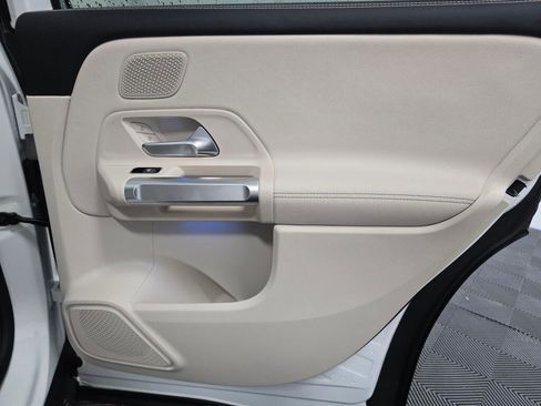 New 2026 Mercedes-Benz GLB 250 4MATIC image 24