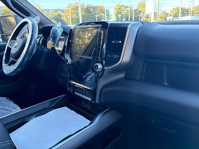 New 2027 RAM 3500 Big Horn AWD/4WD image 9