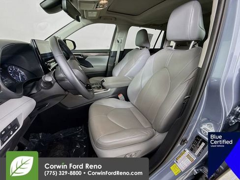 Used 2021 Toyota Highlander Limited image 24