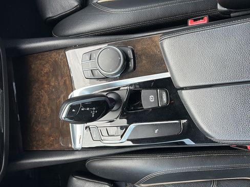 Used 2017 BMW 530i RWD image 13