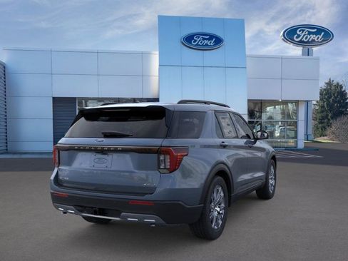 New 2026 Ford Explorer Active w/ Active Comfort Package image 8