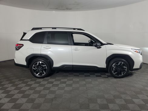 Used 2026 Subaru Forester Limited AWD/4WD image 3