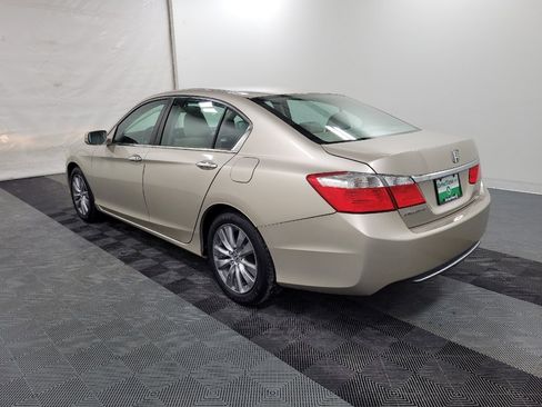Used 2015 Honda Accord EX image 3