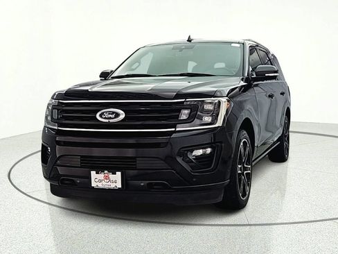 Used 2019 Ford Expedition Limited w/ Equipment Group 303A AWD/4WD image 2
