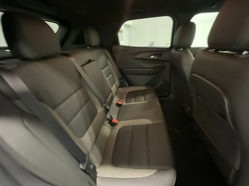 Used 2024 Chevrolet TrailBlazer ACTIV w/ Driver Confidence Package image 24