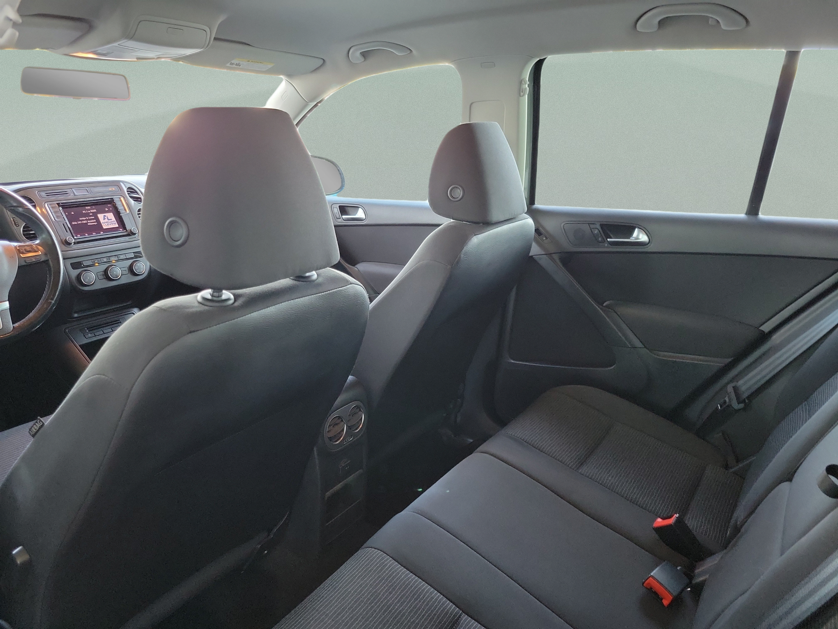 Used 2018 Volkswagen Tiguan Limited AWD/4WD image 22