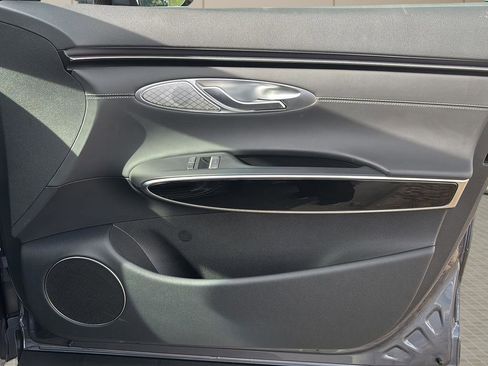 Certified 2026 Genesis GV70 2.5T image 36