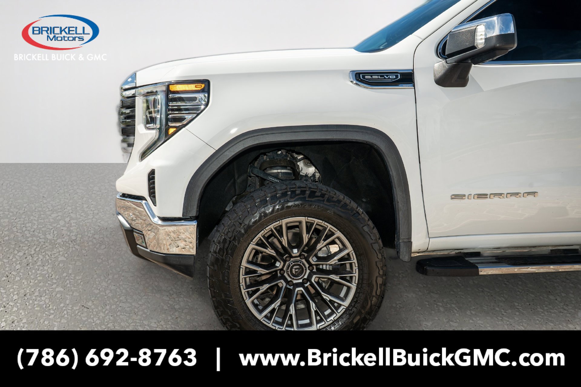 Used 2022 GMC Sierra 1500 SLT w/ SLT Premium Plus Package AWD/4WD image 15
