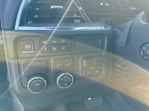 Used 2025 Chevrolet Tahoe Premier image 14