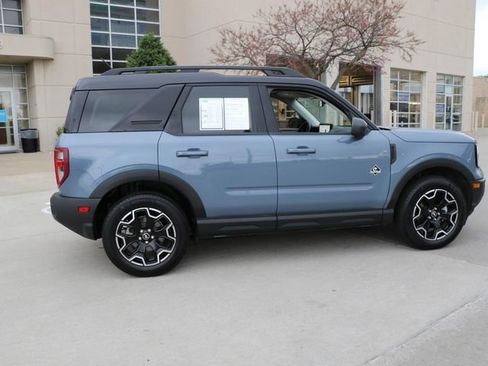 Used 2025 Ford Bronco Sport Outer Banks w/ Outer Banks Tech Package+ AWD/4WD image 6