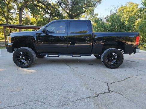 Used 2007 Chevrolet Silverado 1500 LT w/ 1LT Convenience Package image 4