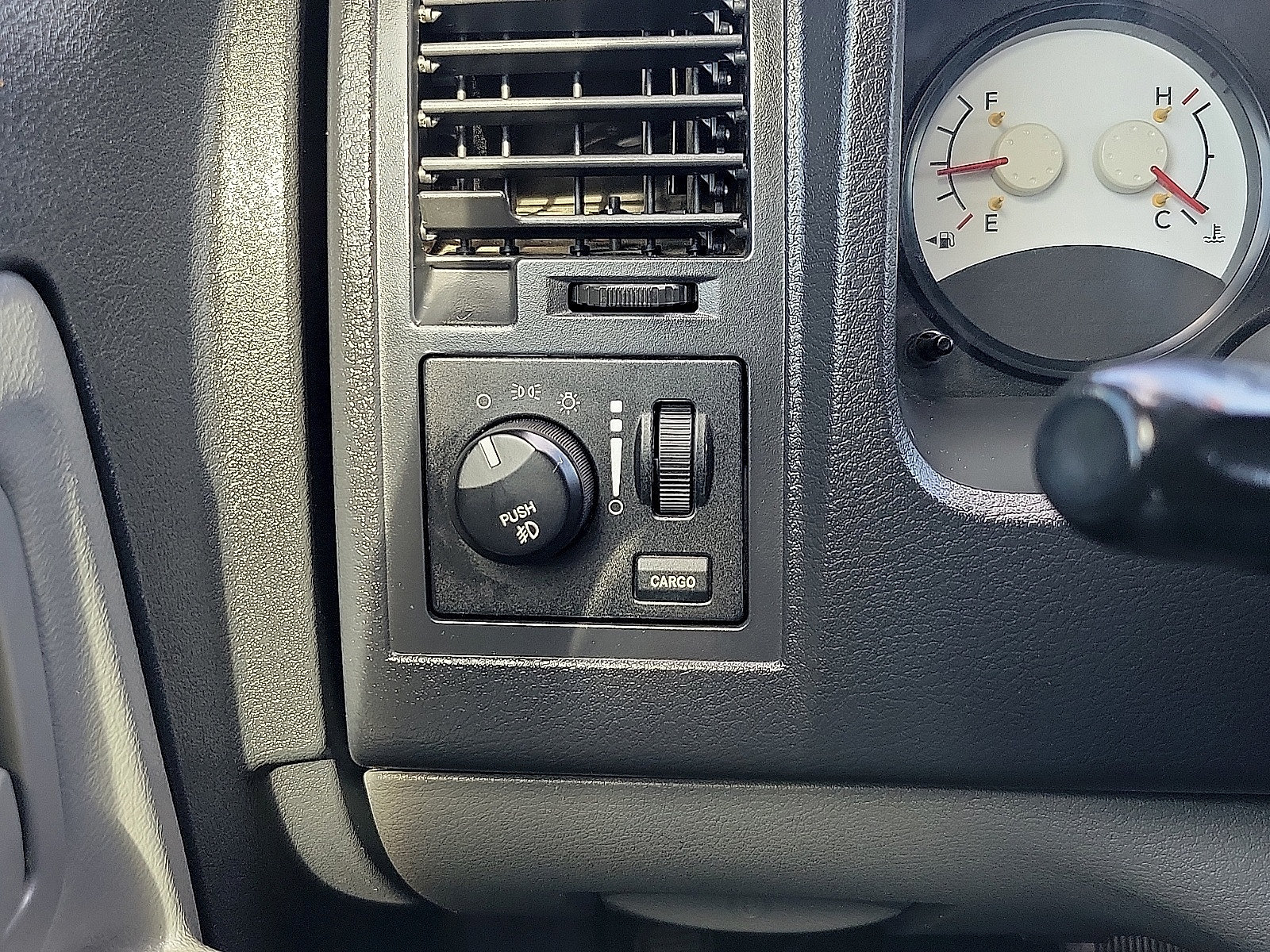 Used 2010 Dodge Dakota Big Horn w/ Utility Group AWD/4WD image 14