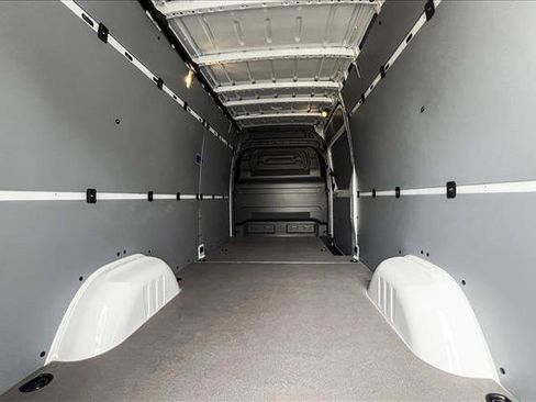 Used 2026 Mercedes-Benz Sprinter 2500 image 7
