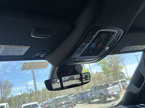 New 2026 RAM 1500 4x4 Crew Cab image 29