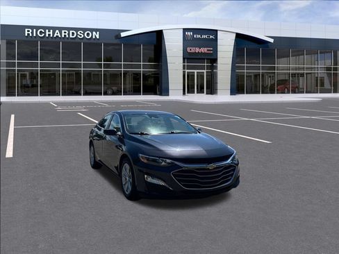 Used 2023 Chevrolet Malibu LT w/ Driver Confidence Package FWD image 8