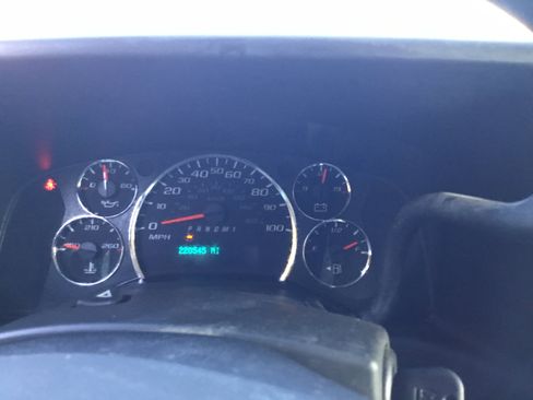 Used 2017 GMC Savana 3500 image 15