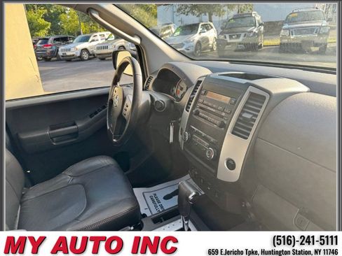 Used 2012 Nissan Xterra PRO-4X w/ Pro-4x Leather Pkg AWD/4WD image 25