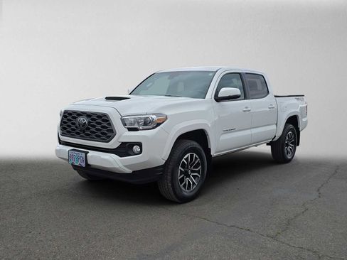 Used 2023 Toyota Tacoma TRD Sport w/ Advanced Technology Package AWD/4WD image 8