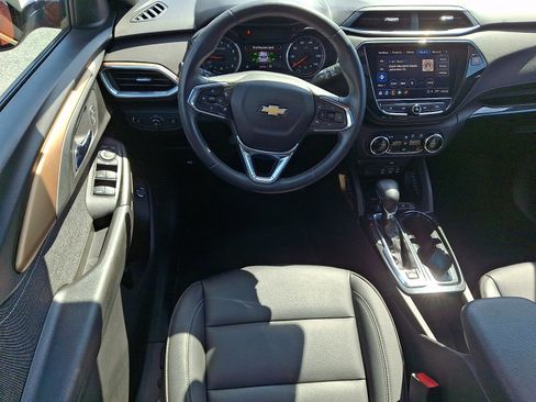 Used 2023 Chevrolet TrailBlazer ACTIV w/ Sun and Liftgate Package AWD/4WD image 11