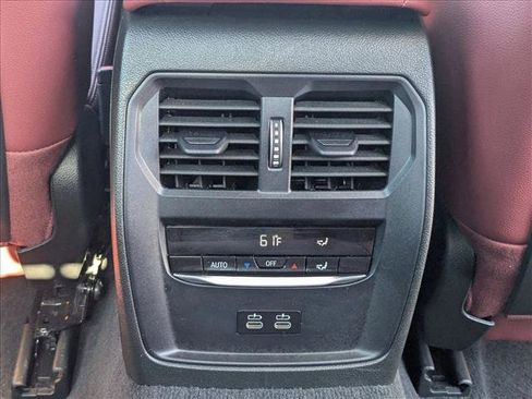 Used 2024 BMW 330i Sedan image 16