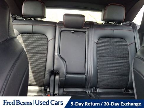 Certified 2025 Ford Escape ST-Line Select AWD/4WD image 18