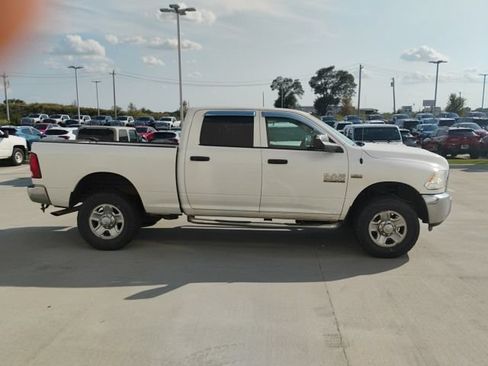 Used 2014 RAM 2500 Tradesman w/ Chrome Appearance Group AWD/4WD image 2