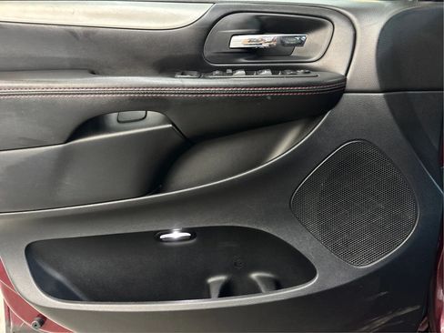 Used 2019 Dodge Grand Caravan GT FWD image 25
