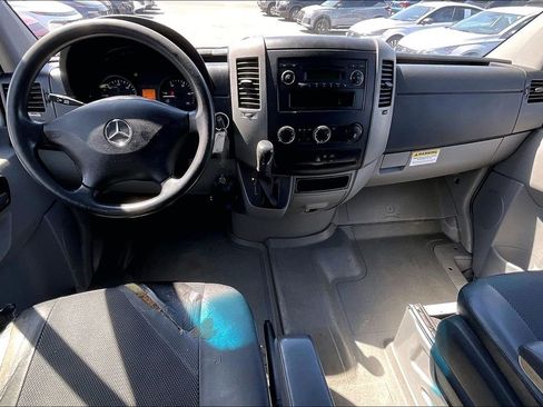 Used 2013 Mercedes-Benz Sprinter 2500 image 7