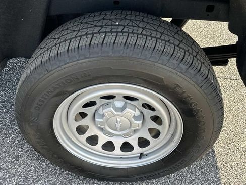 Used 2024 Chevrolet Colorado W/T RWD image 12