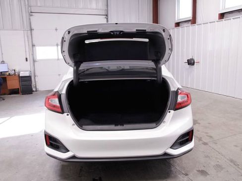 Used 2018 Honda Clarity Plug-In Hybrid image 18