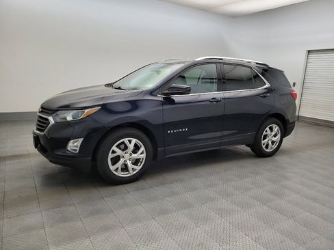 Used 2020 Chevrolet Equinox LT image 2