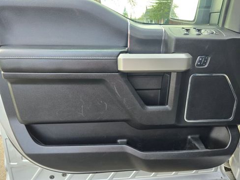 Used 2018 Ford F150 Lariat w/ Equipment Group 502A Luxury image 29