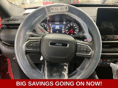 New 2026 Jeep Compass Latitude image 12