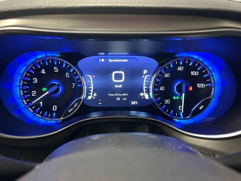 New 2026 Chrysler Pacifica Pinnacle image 12