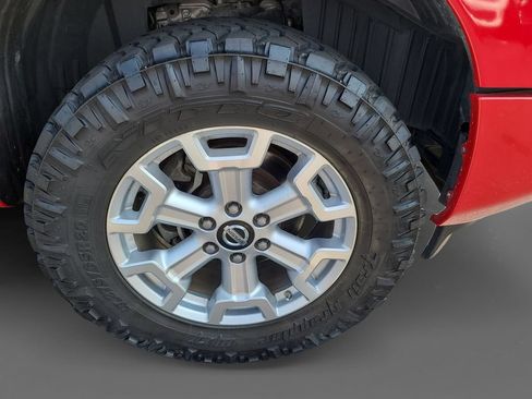 Used 2021 Nissan Titan SV w/ SV Convenience Package AWD/4WD image 16