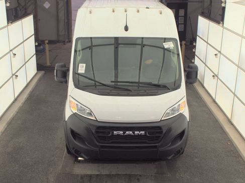 Used 2024 RAM ProMaster 2500 image 2