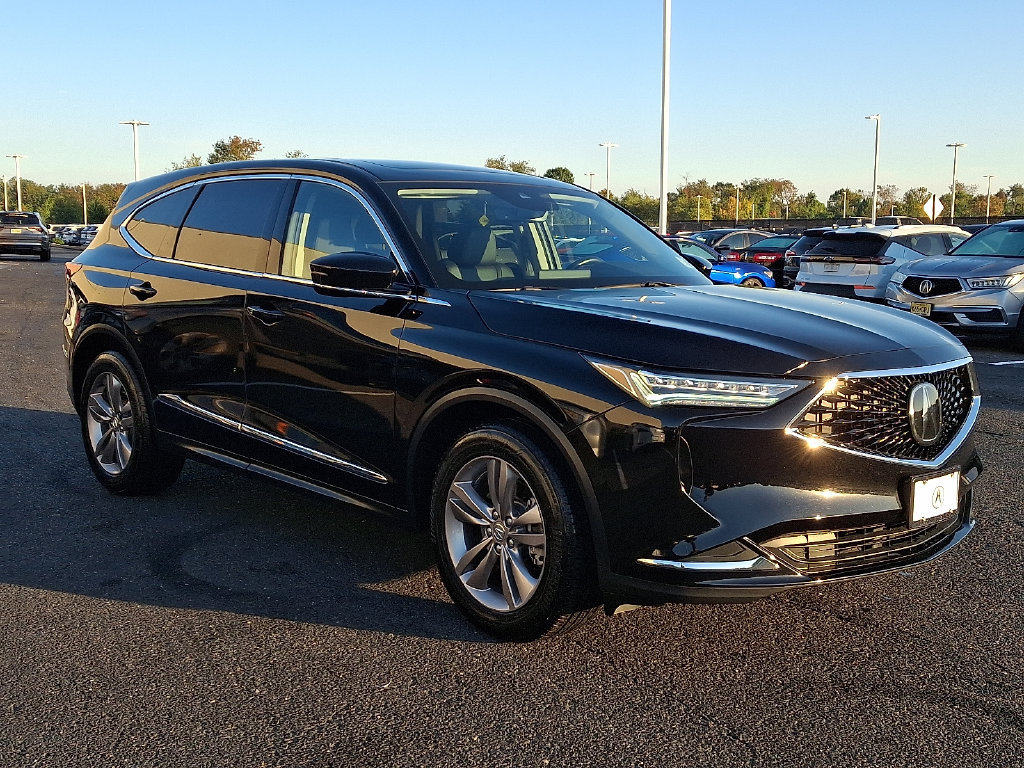 Certified 2024 Acura MDX SH-AWD image 3