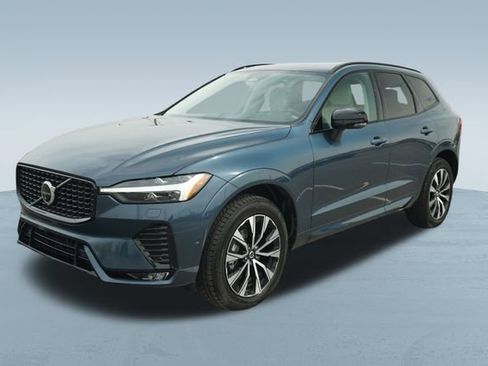 Used 2024 Volvo XC60 B5 Plus w/ Protection Package Premier image 45