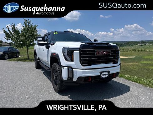 Used 2024 GMC Sierra 3500 AT4 w/ Technology Package AWD/4WD image 1