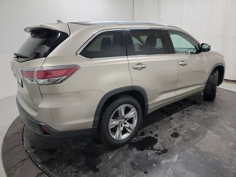 Used 2015 Toyota Highlander Limited image 9