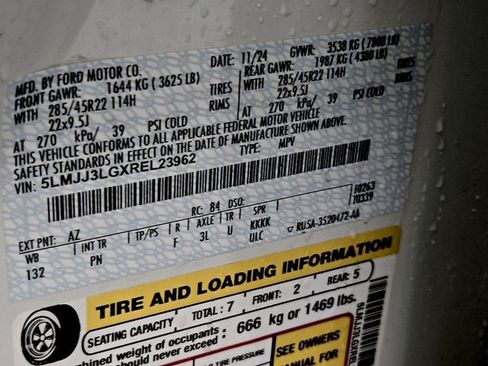 Certified 2024 Lincoln Navigator L Reserve image 30