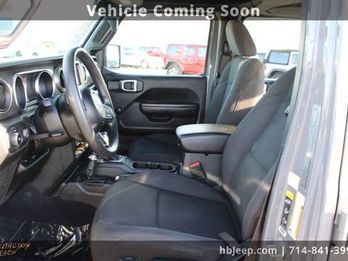 Used 2023 Jeep Wrangler Sport image 25